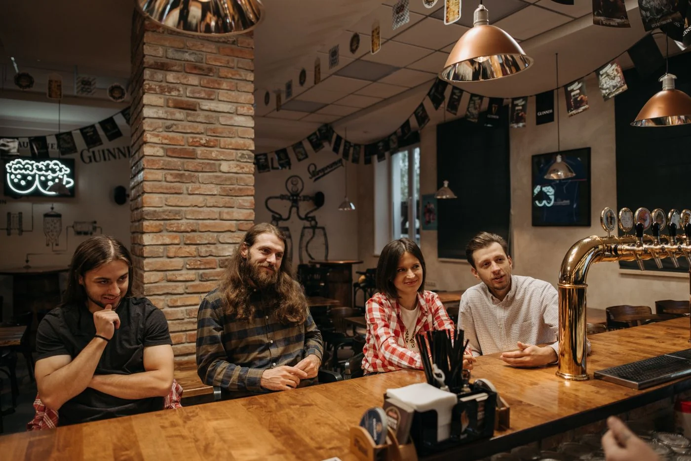 Group reservations — illustrative photography